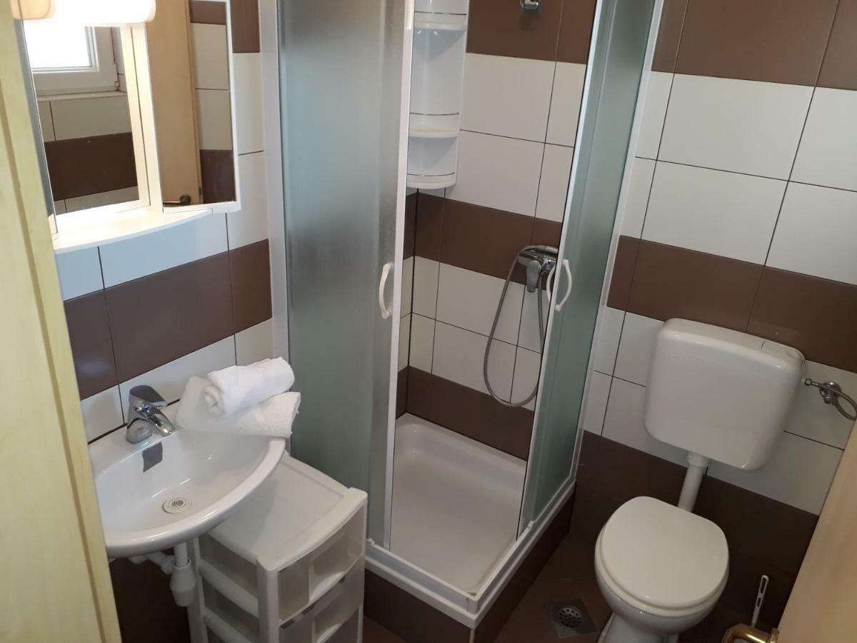 Apartmani Marino Privlaka  Eksteriør bilde