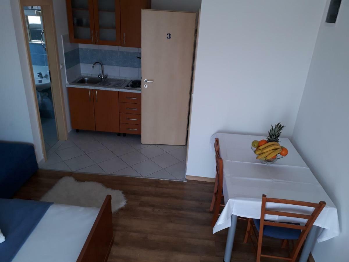 Apartmani Marino Privlaka  Eksteriør bilde